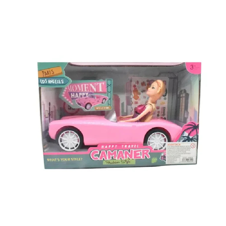 Muñeca en auto