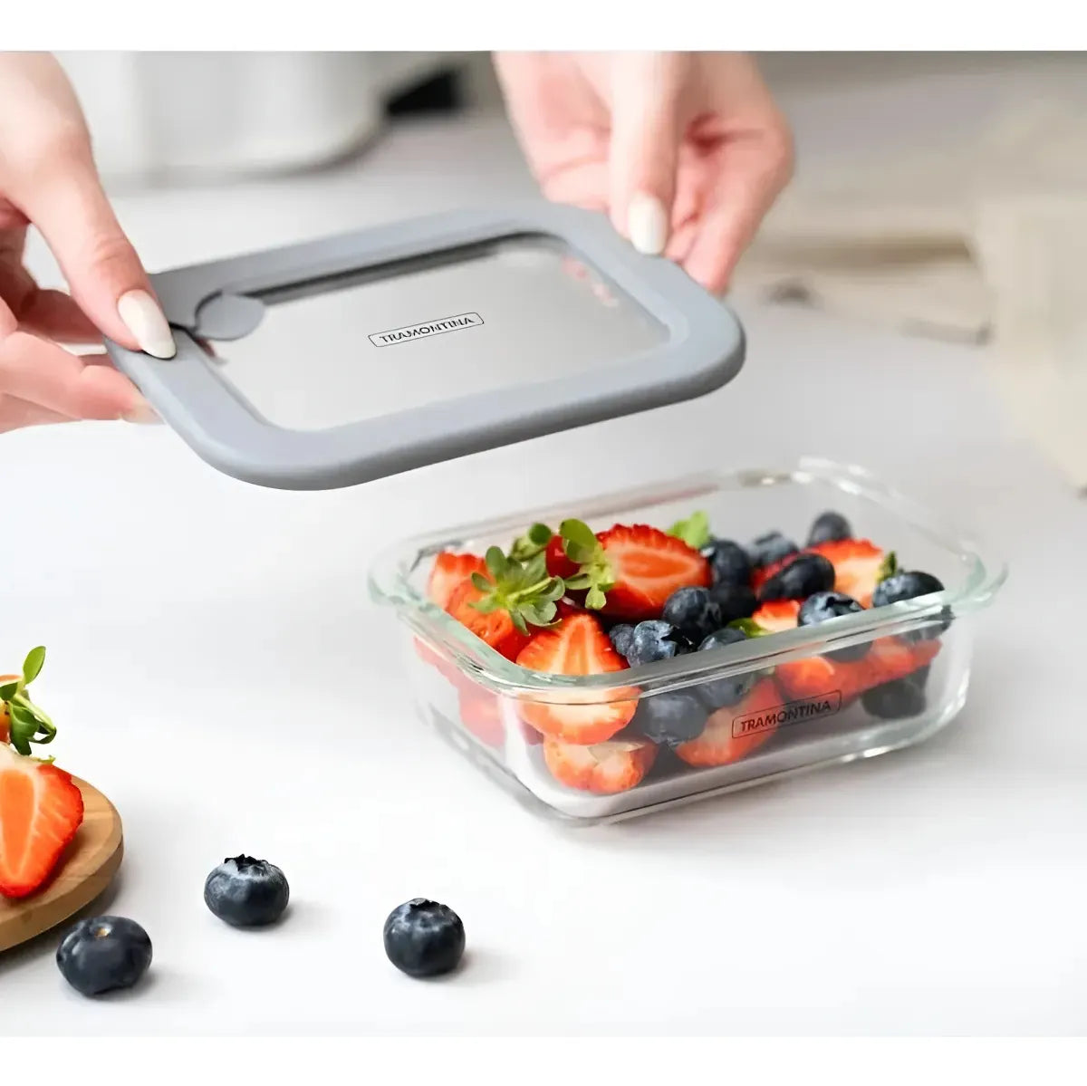 Tupper Tramontina Hermético Vidrio Libre Bpa 1,05 Lts. Gris
