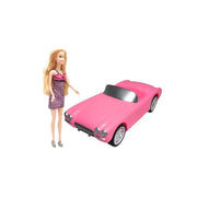 Muñeca en auto